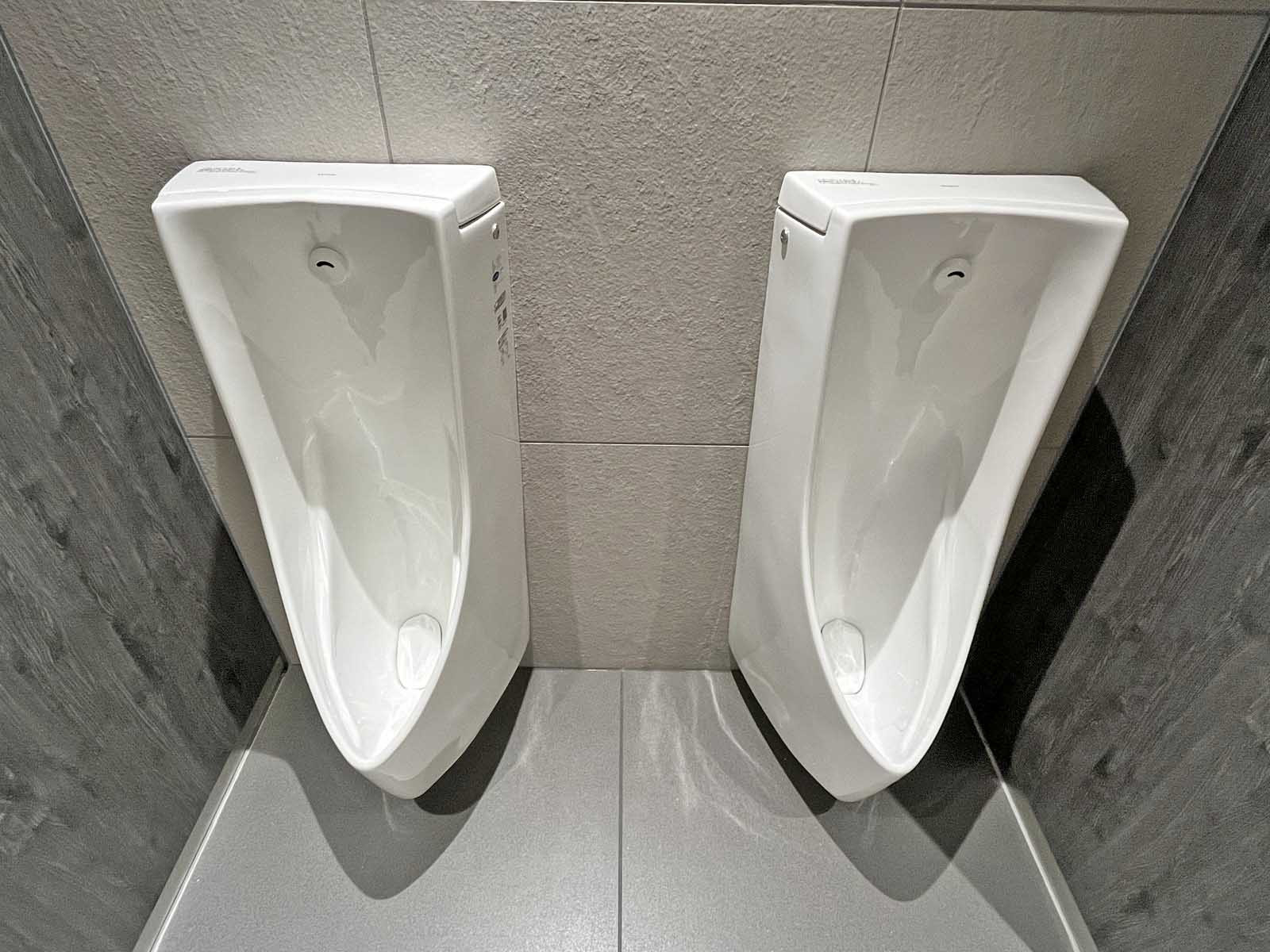 男性用トイレ