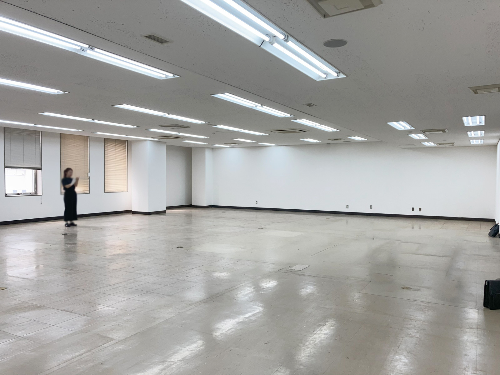 オフィス室内参考画像（801・約59坪）