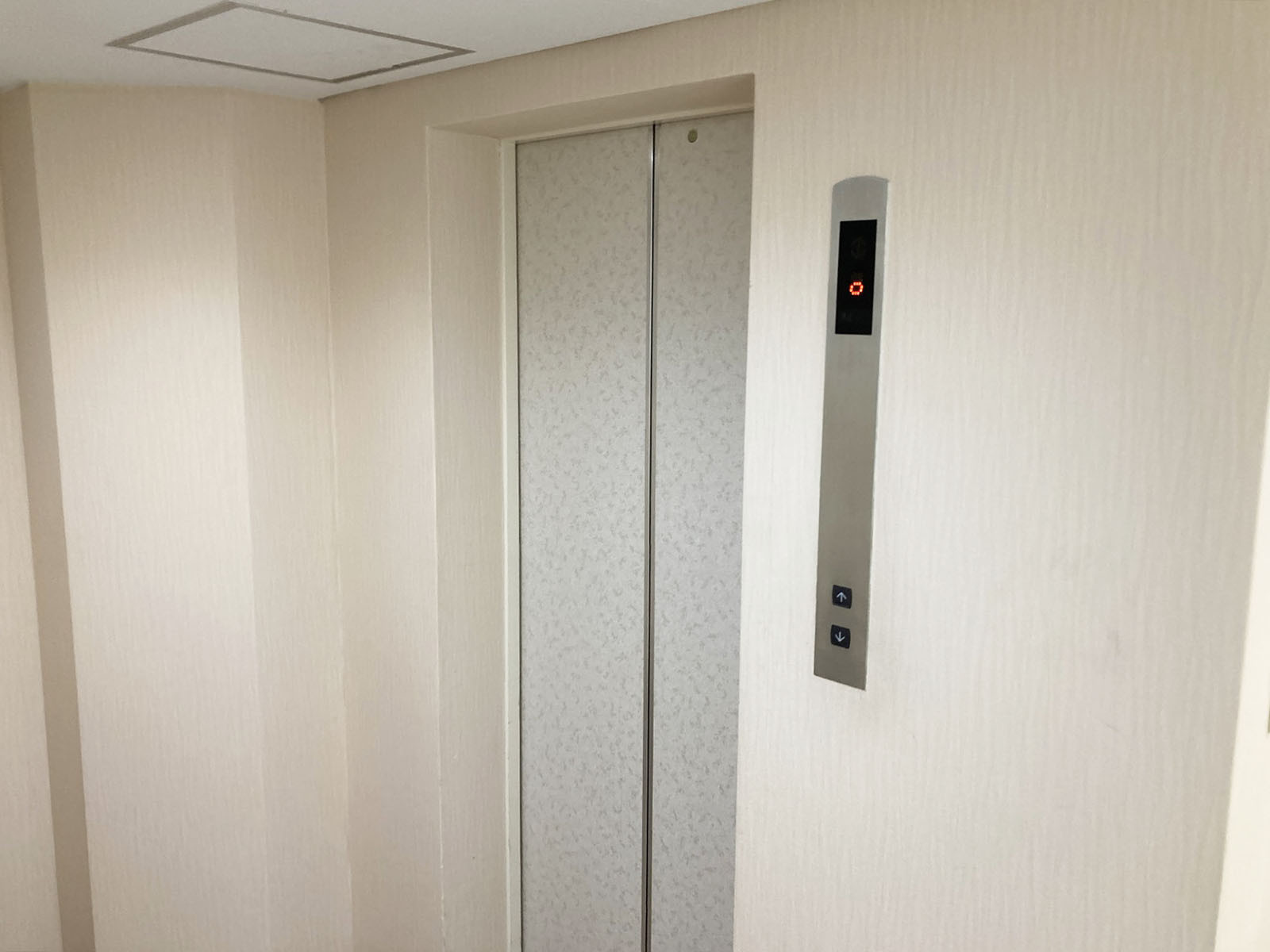 エレベーター