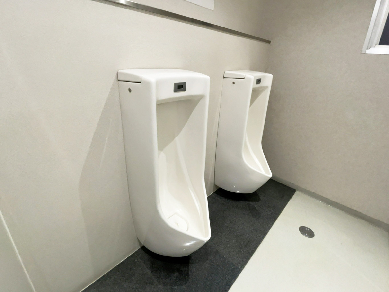男性用トイレ