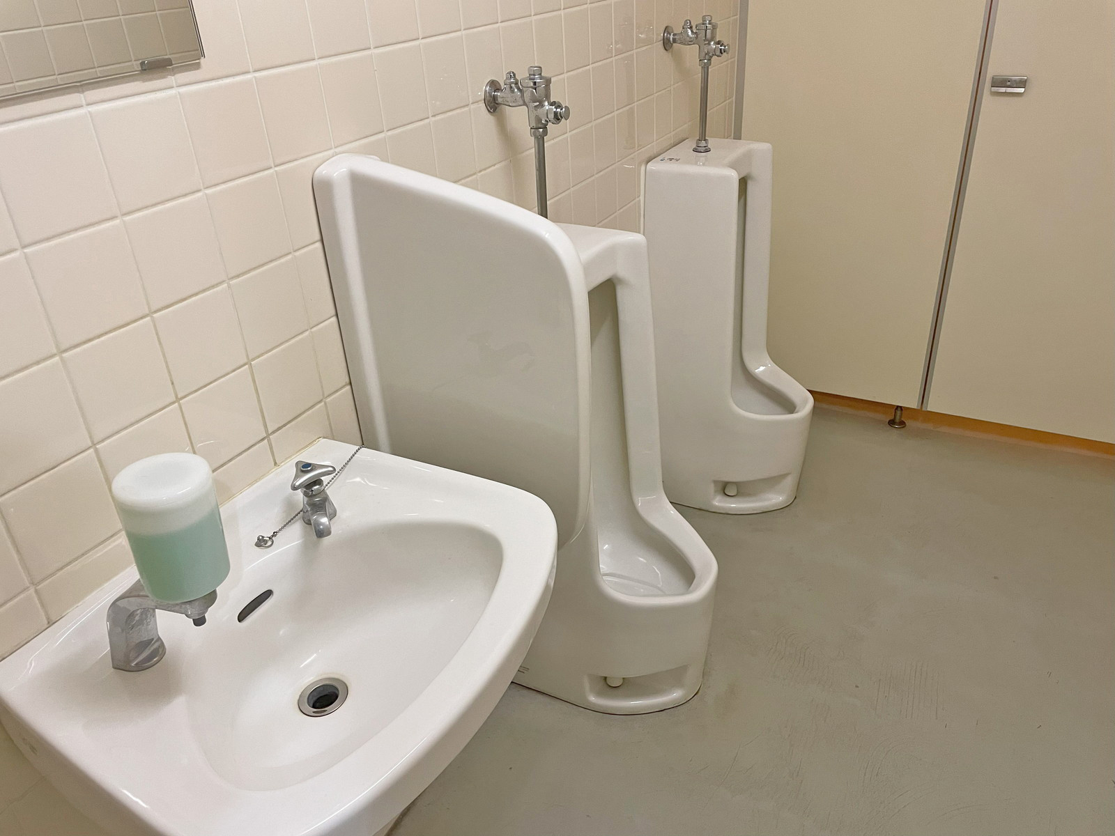 男性用トイレ