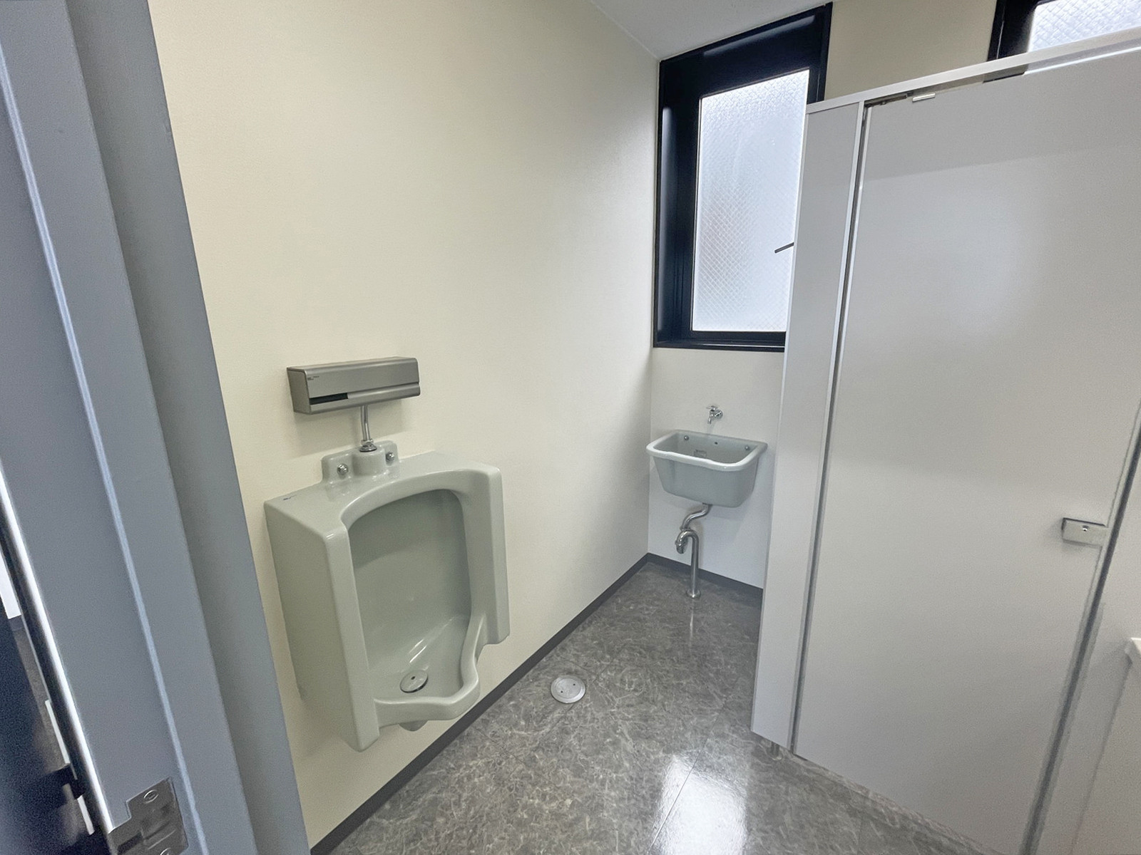 男性用トイレ