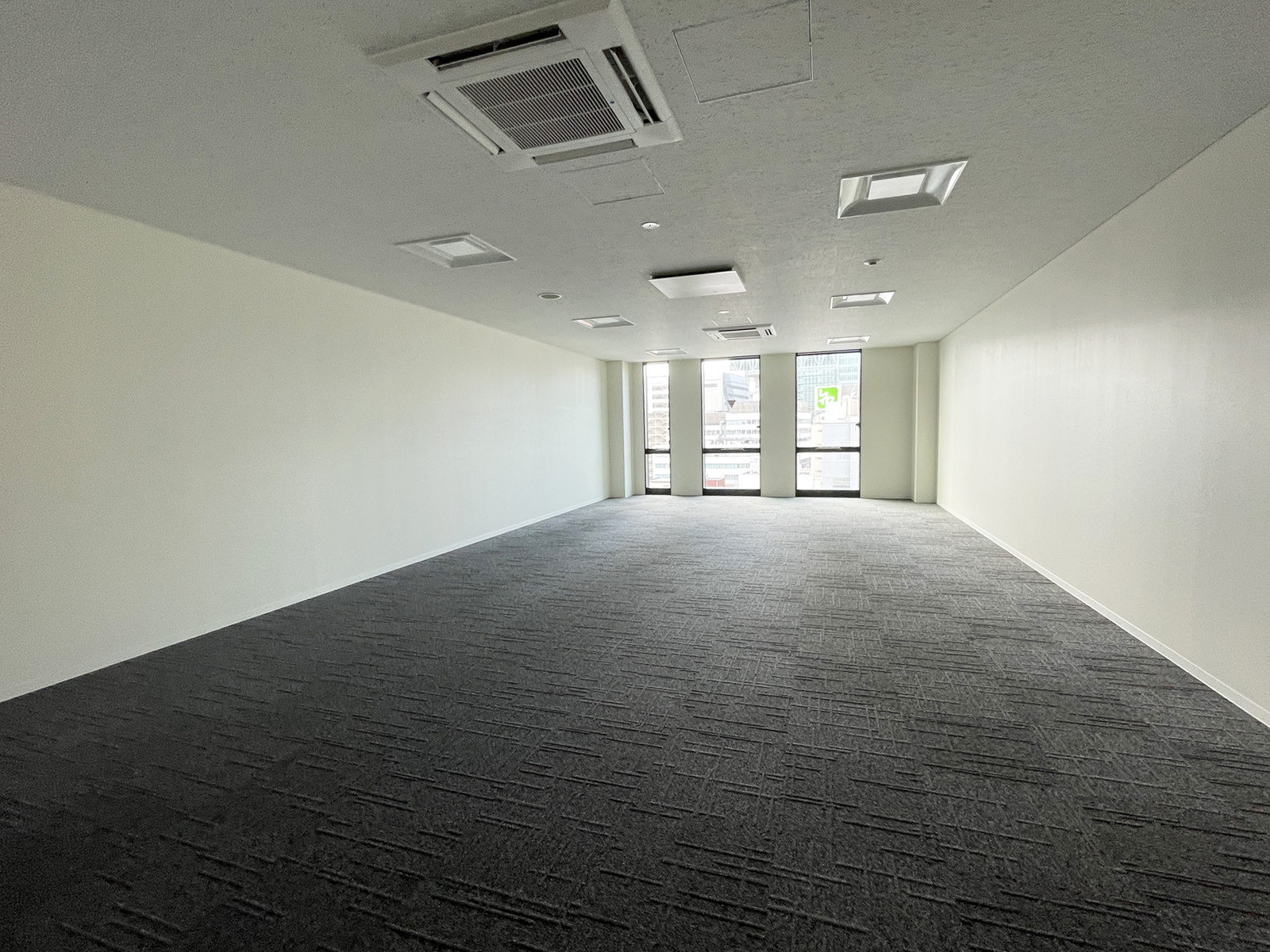 オフィス室内参考画像(8階・約21坪)