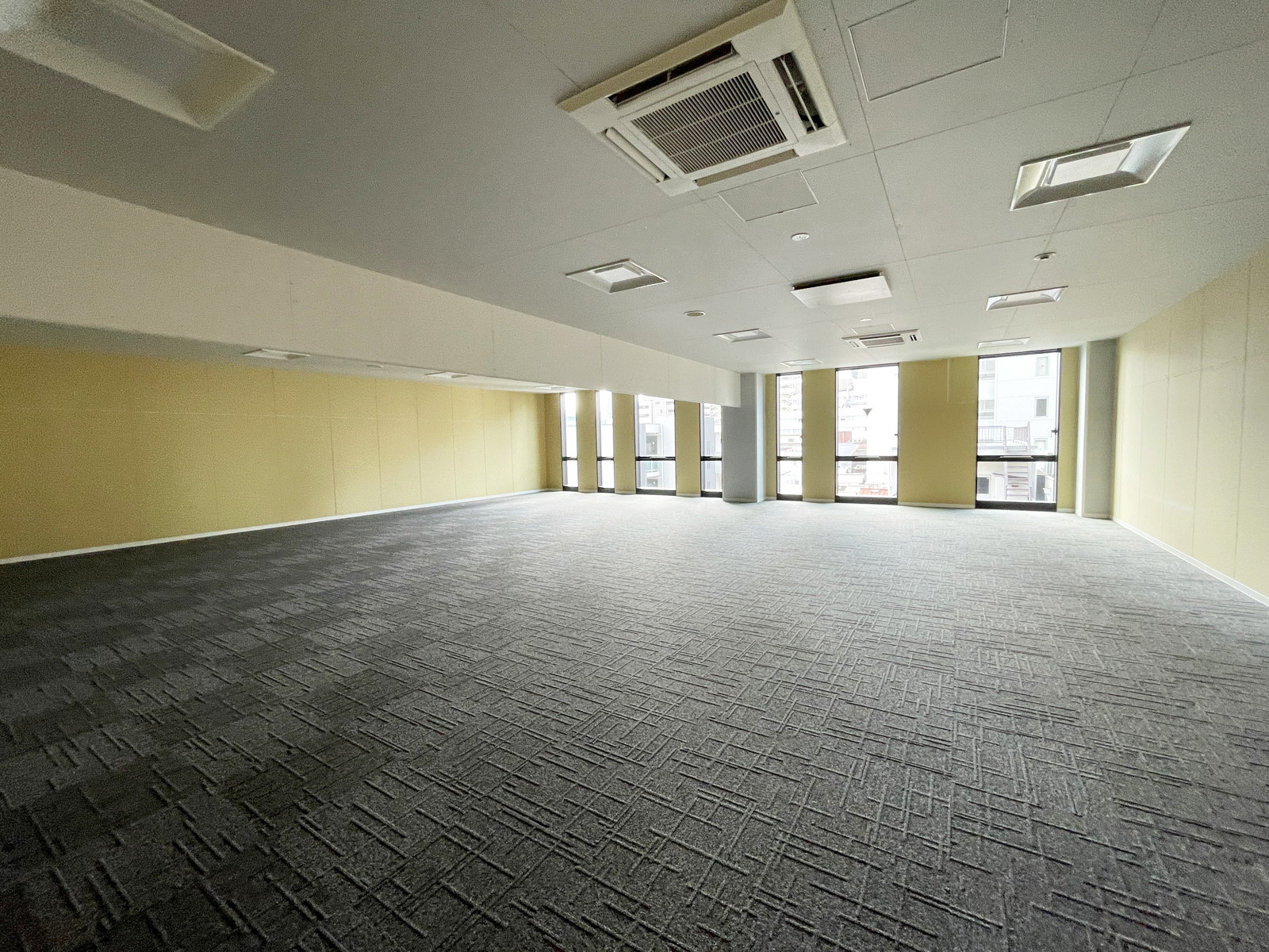 オフィス室内参考画像(4階・約43坪)