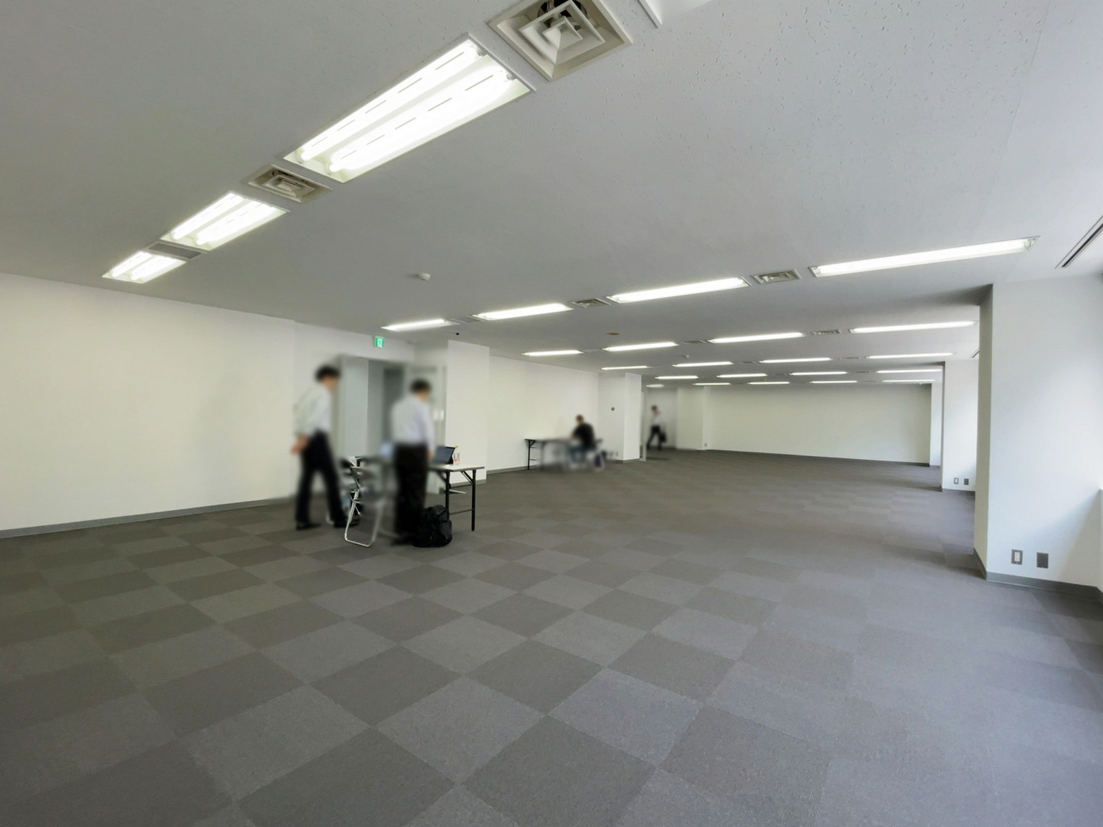 別角度の様子