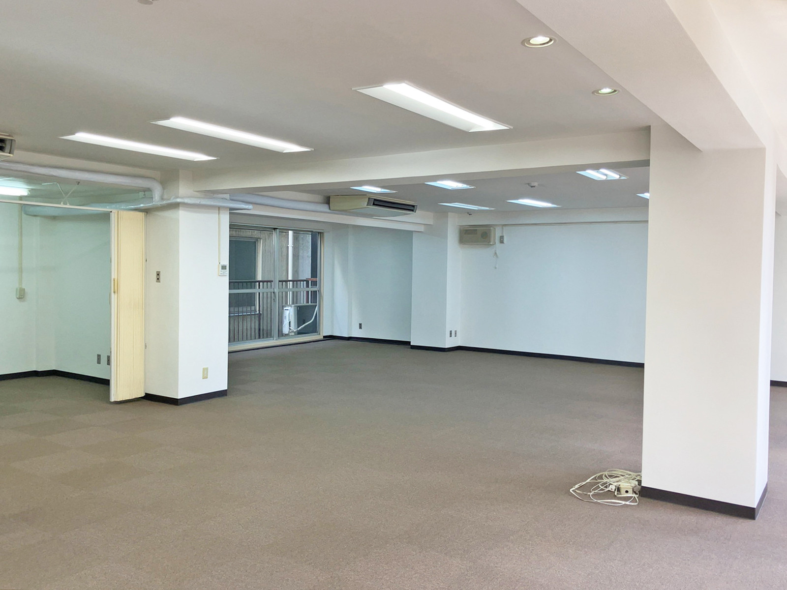オフィス室内参考画像（4階・約31坪）