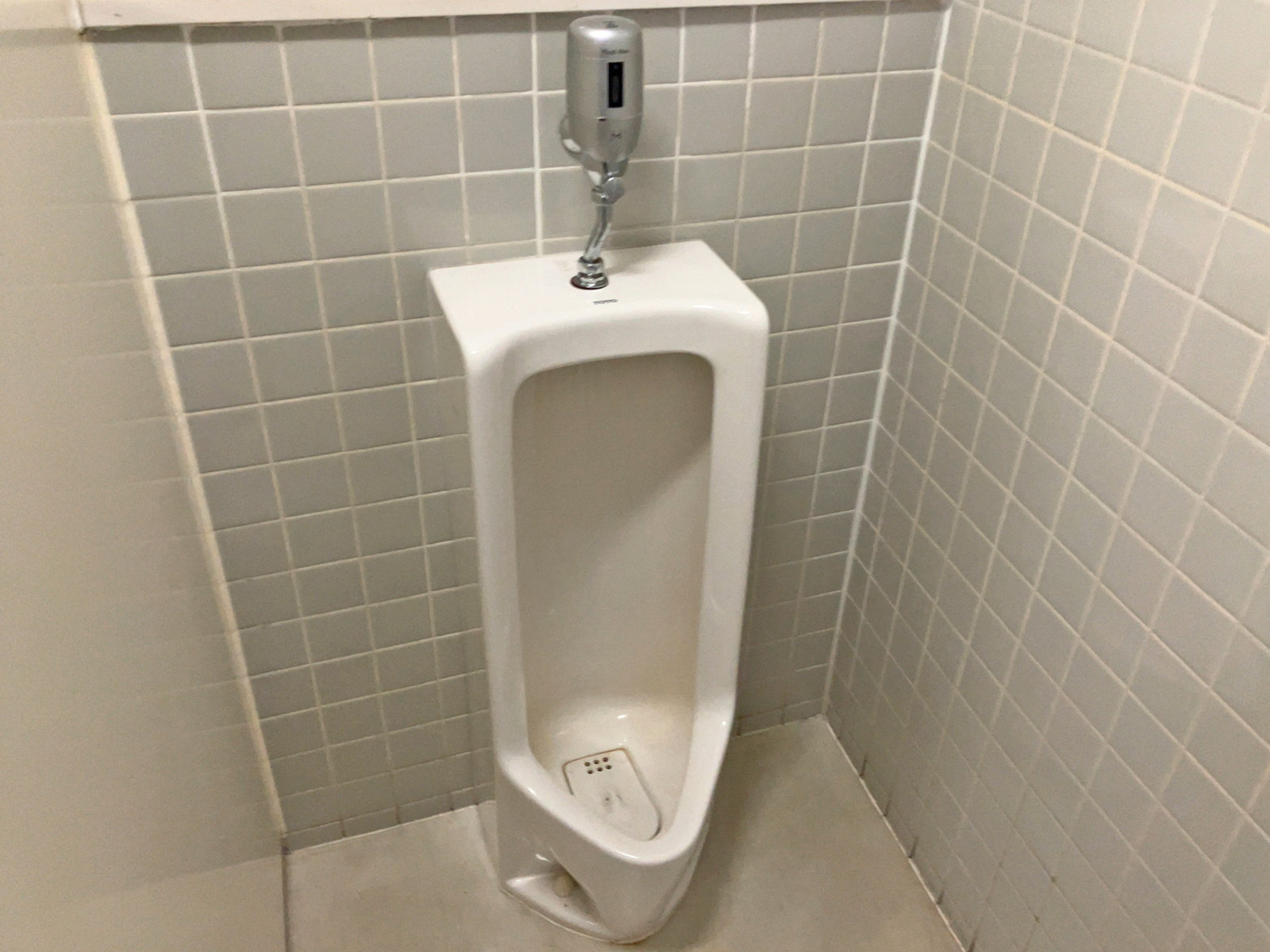 男性用トイレ