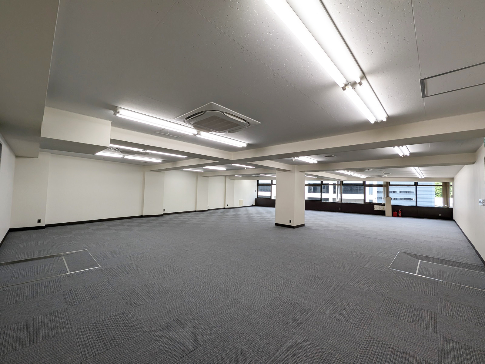 オフィス室内参考画像(4階・約67坪)