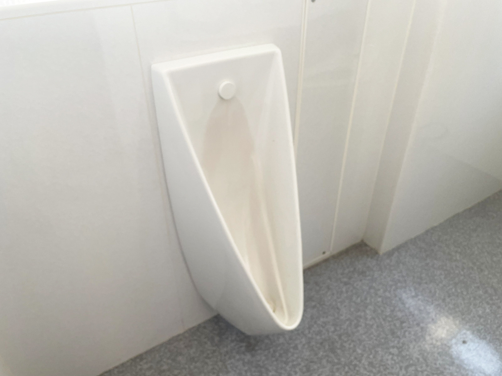 男性用トイレ