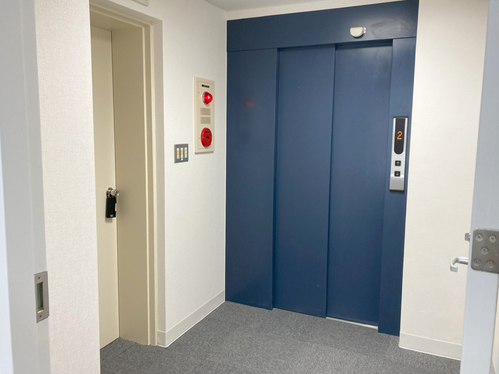 エレベーターホール