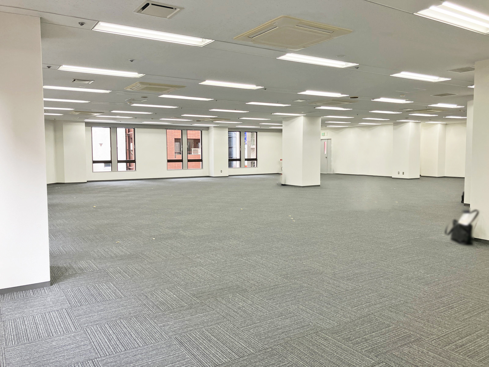 オフィス室内参考画像（3階・約105坪）