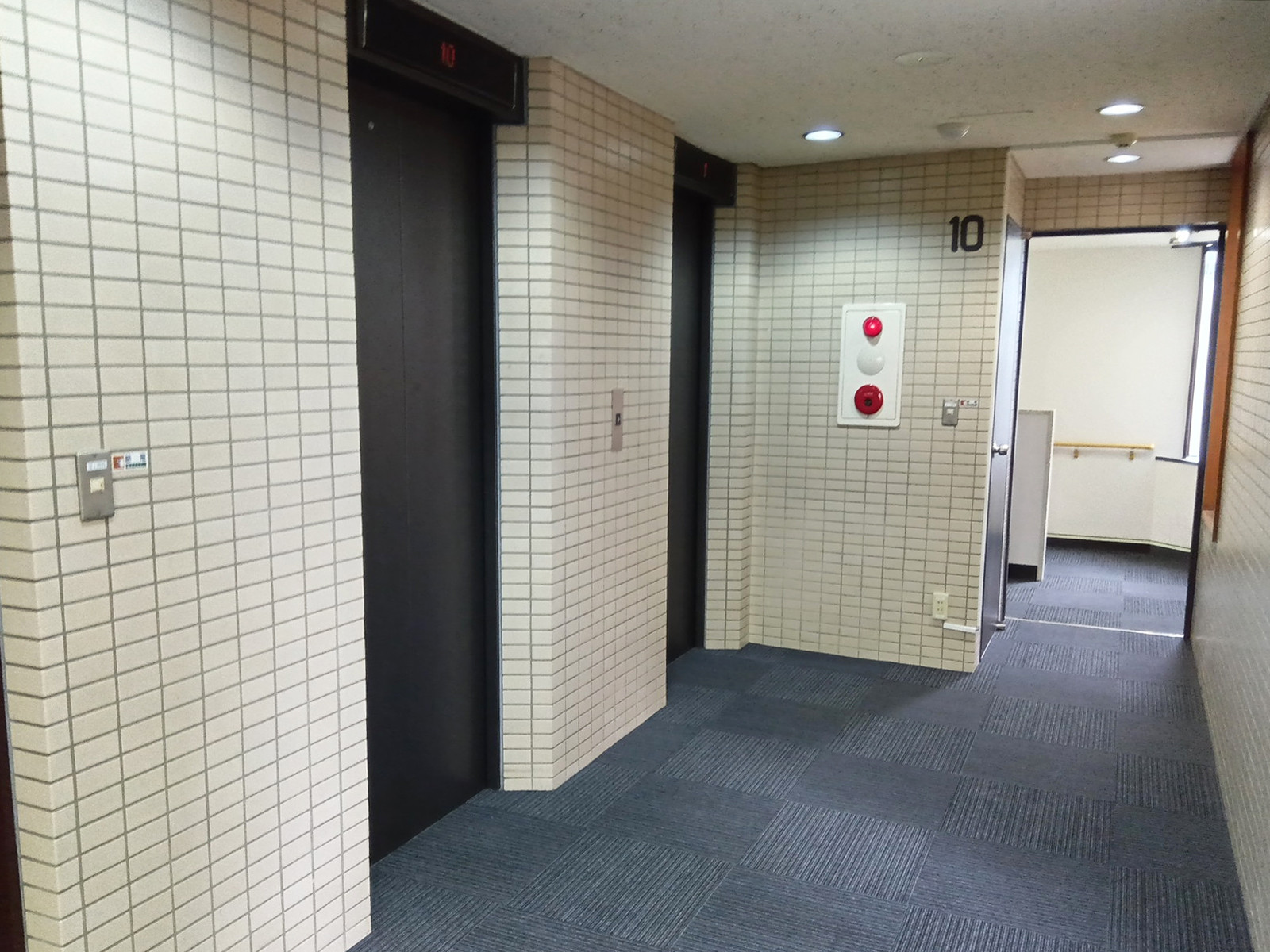 エレベーターホール