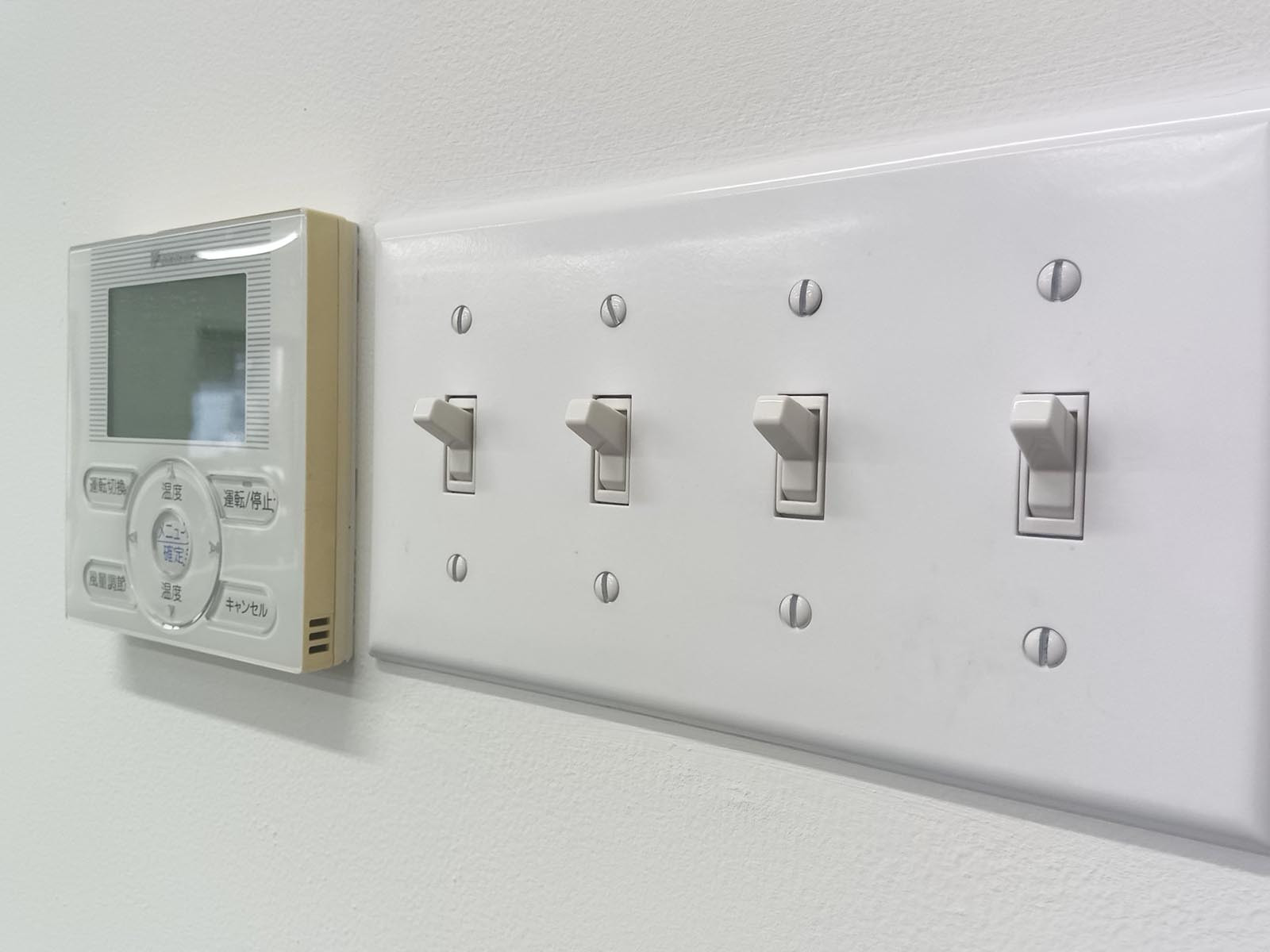 スイッチ類