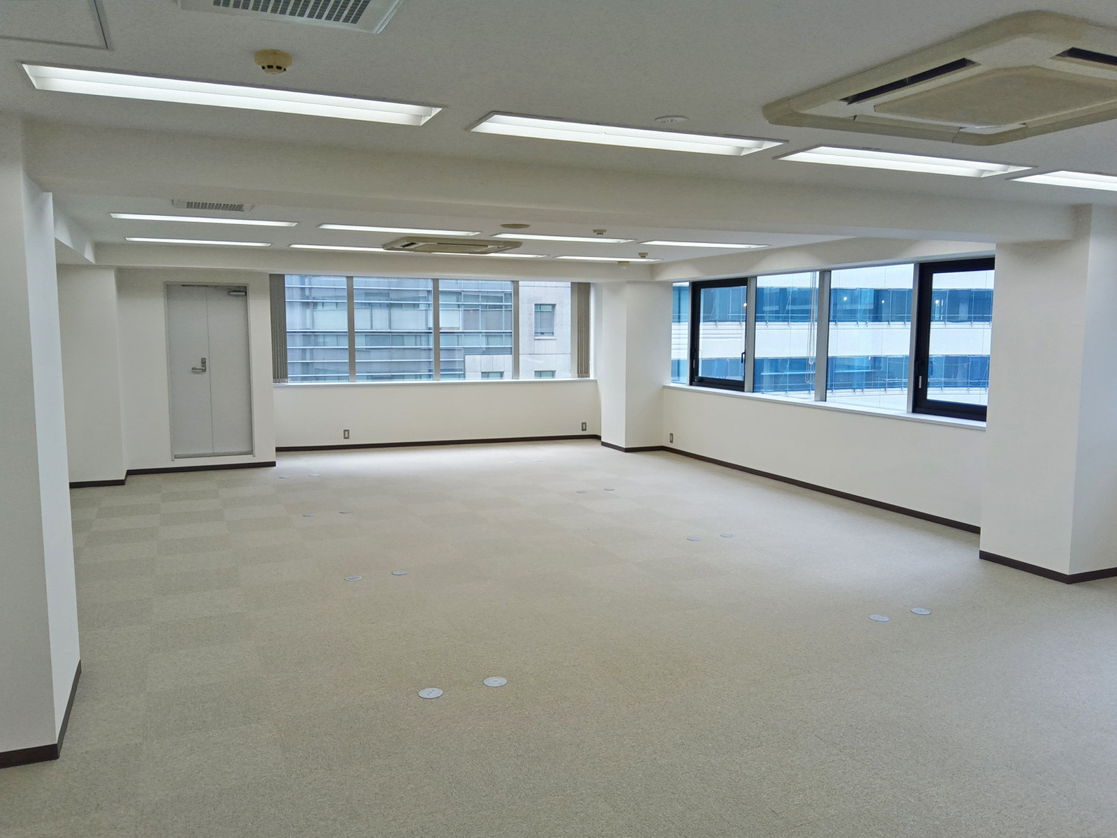 オフィス室内参考画像(7階・約29坪)