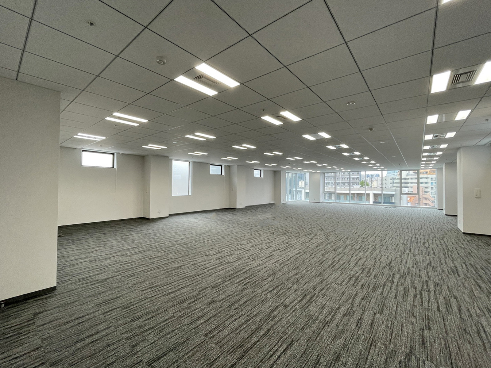 オフィス室内参考画像(9階・約78坪)