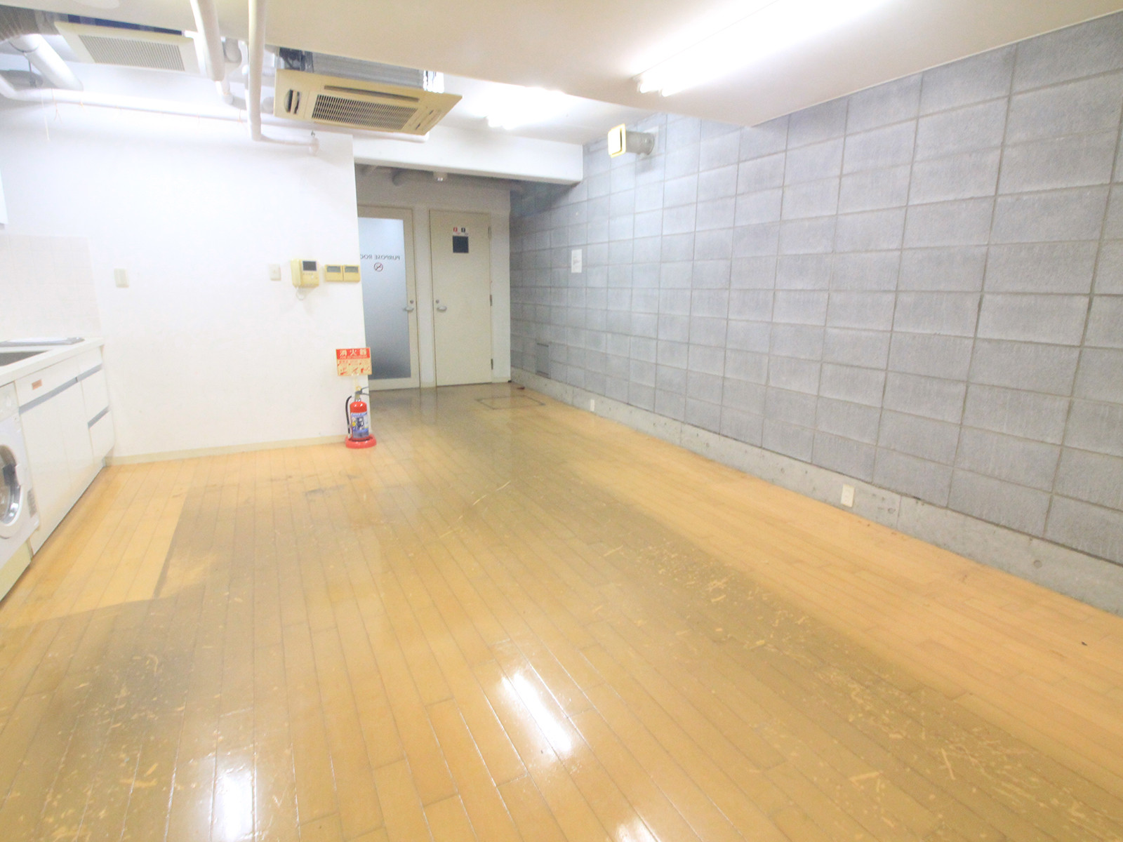オフィス室内参考画像(地下1階)