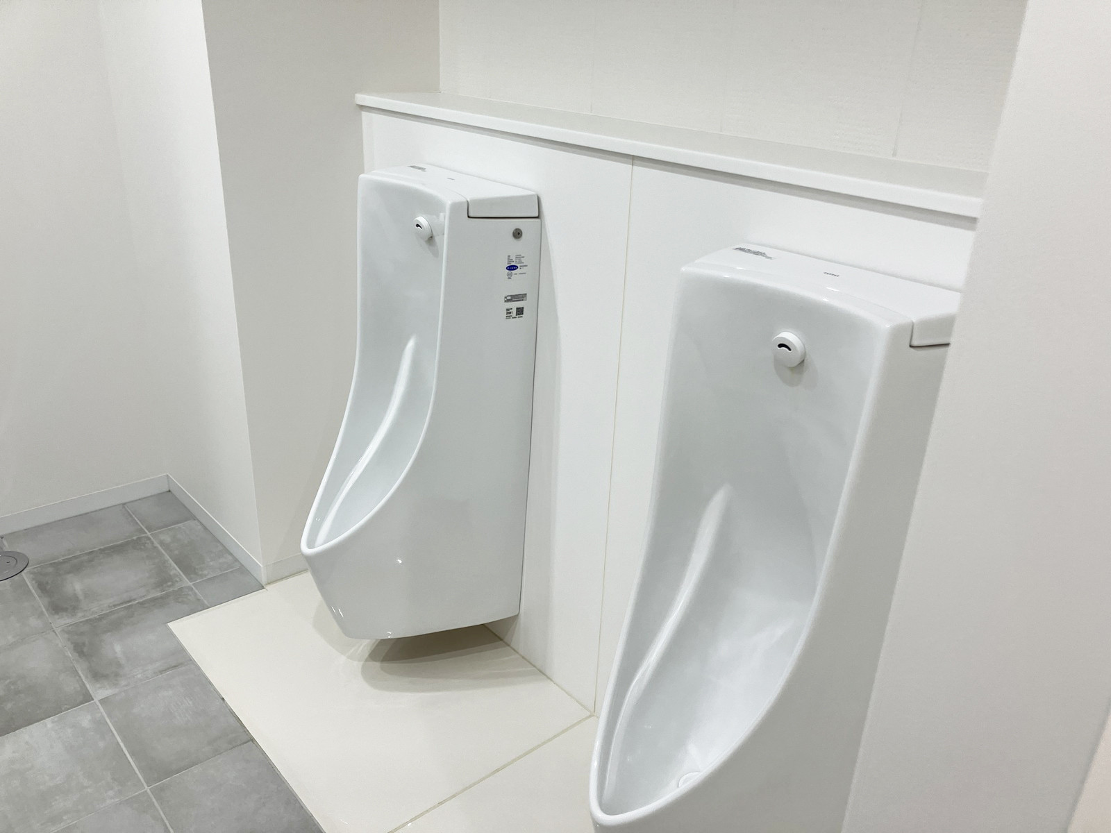 男性用トイレ