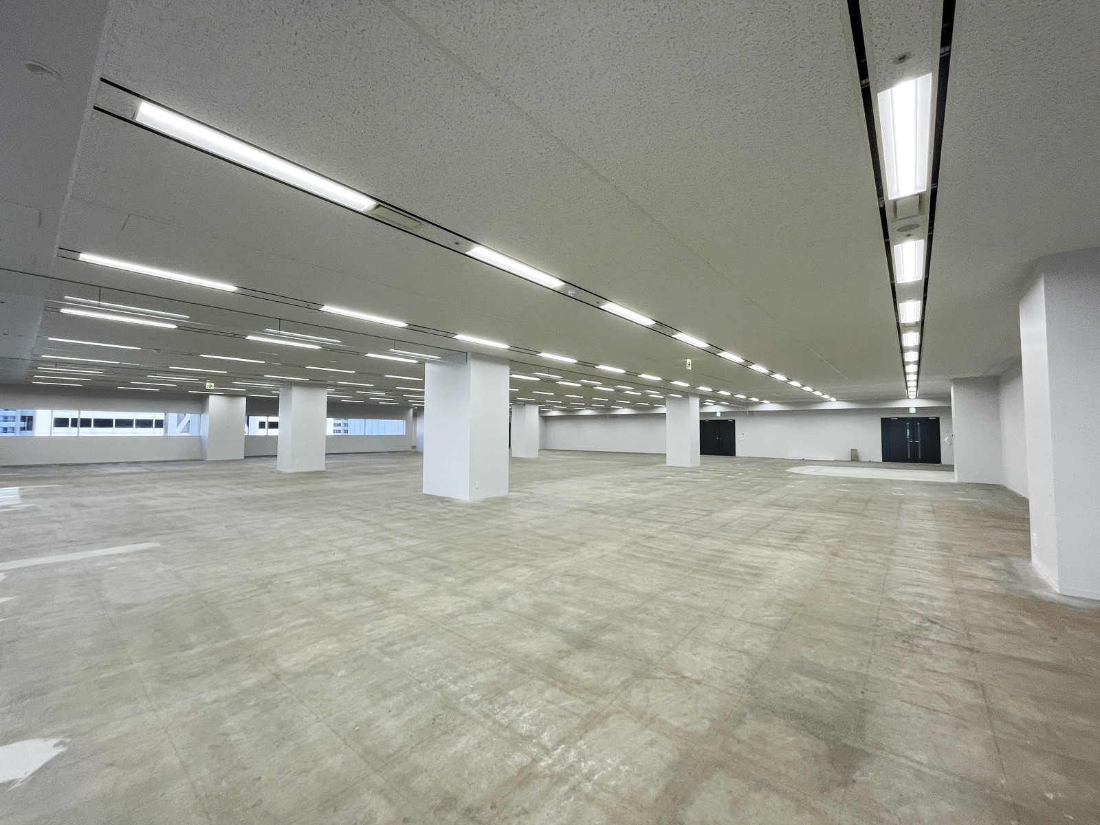 オフィス室内参考画像(7階・約283坪)