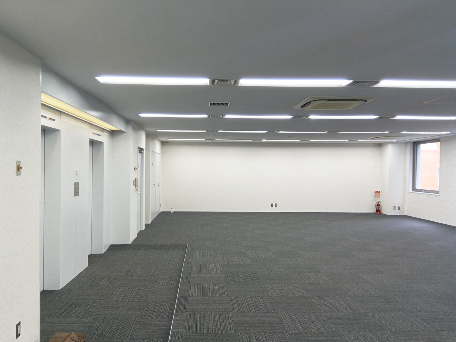 オフィス室内参考画像（5階・約58坪）