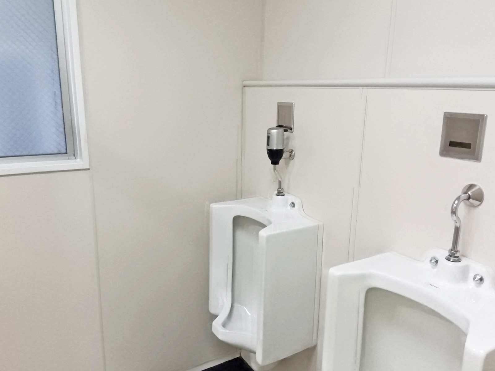 男性用トイレ