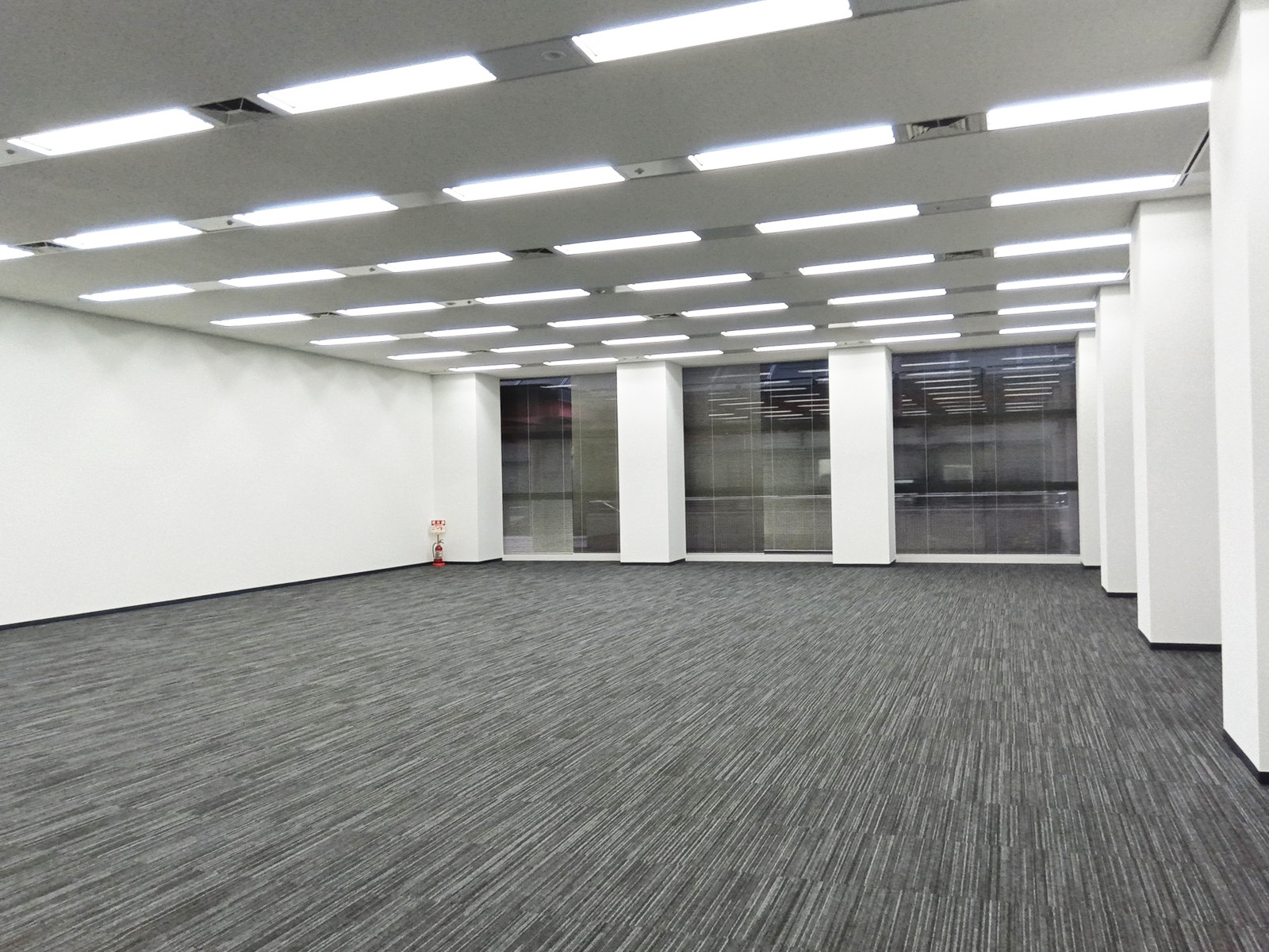 オフィス室内参考画像(1階・約73坪)