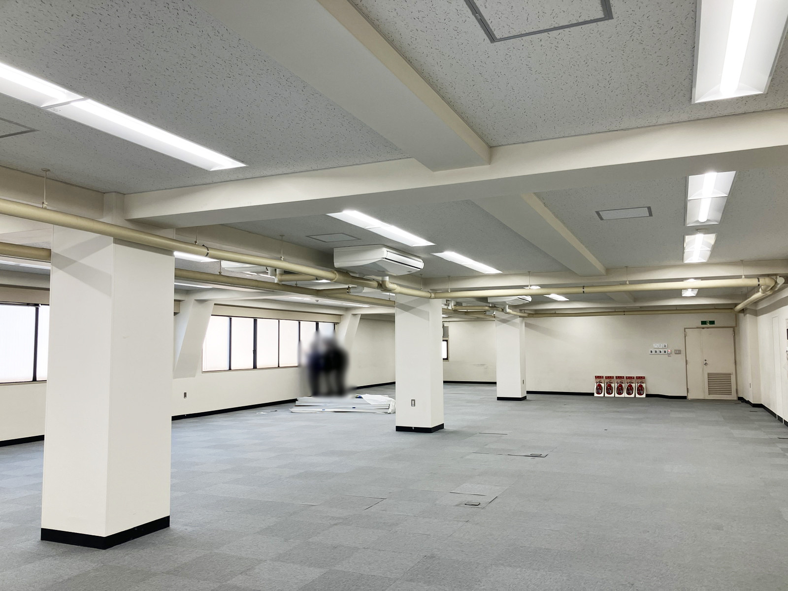別角度の様子