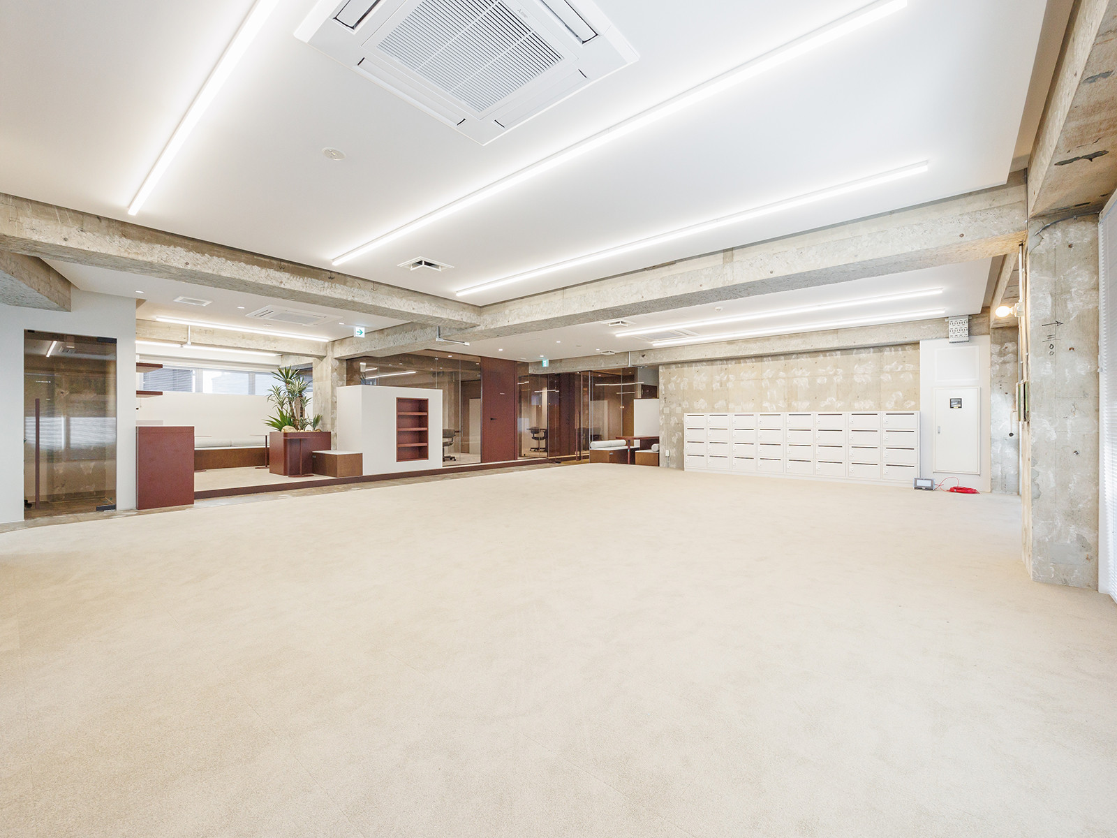 オフィス室内参考画像(1階・約52坪)