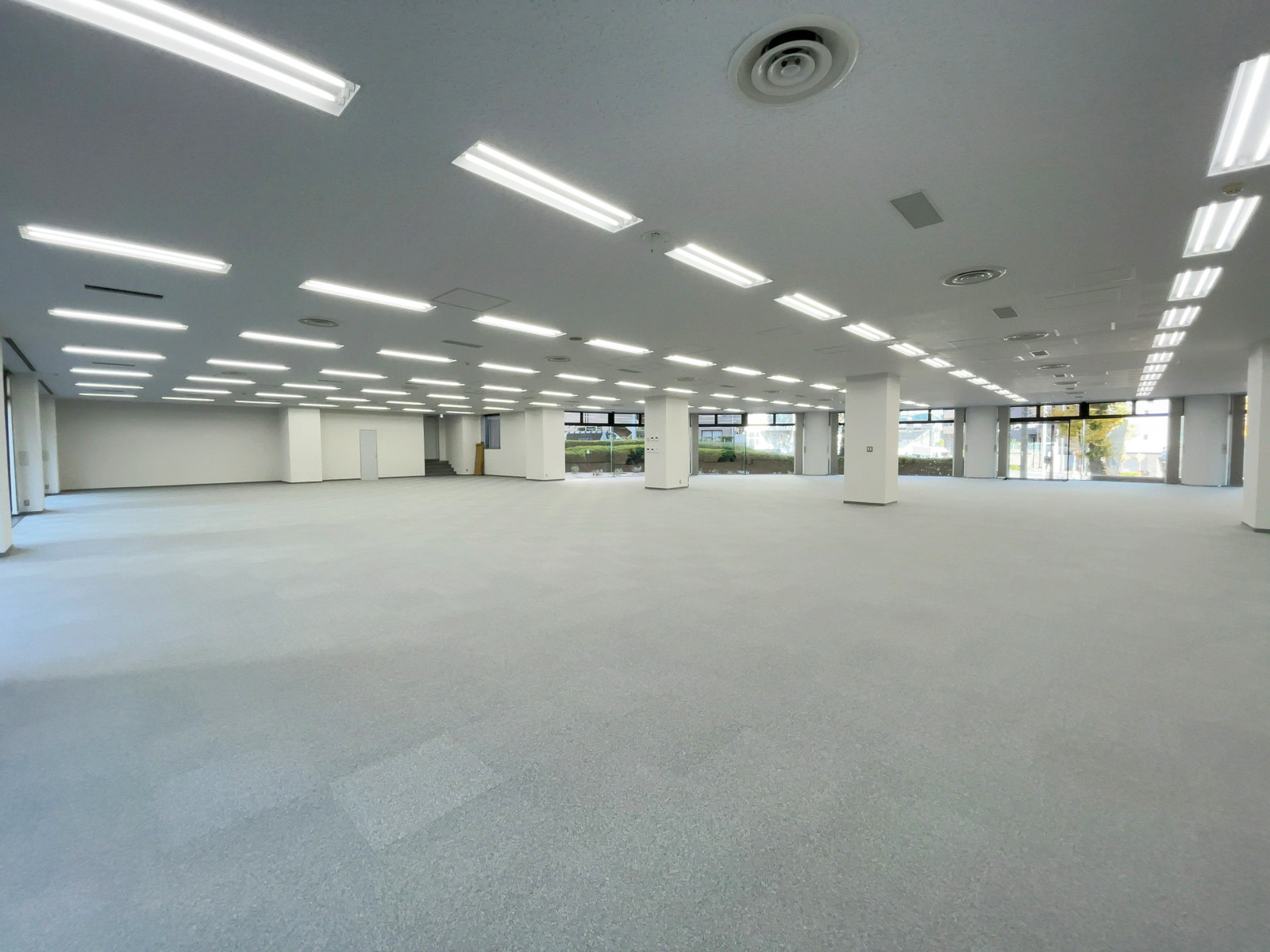 明るい室内