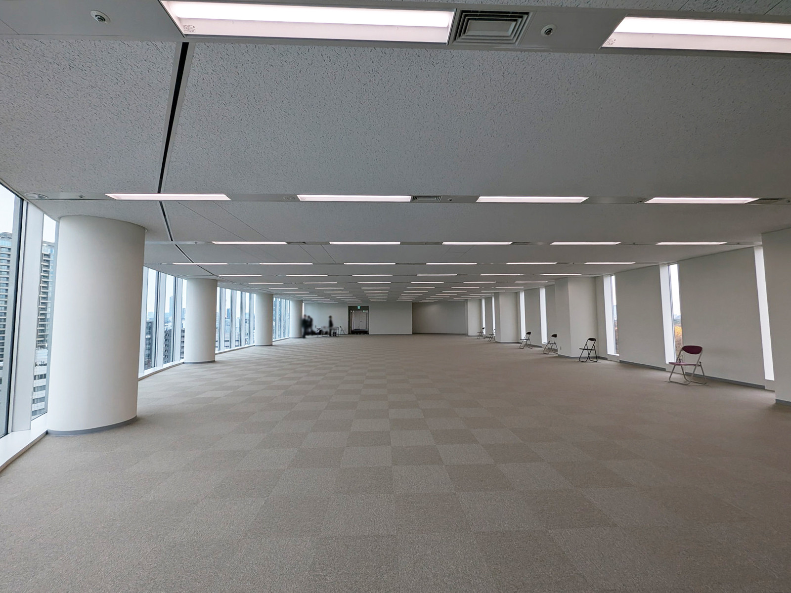 オフィス室内参考画像(12階・約122坪)