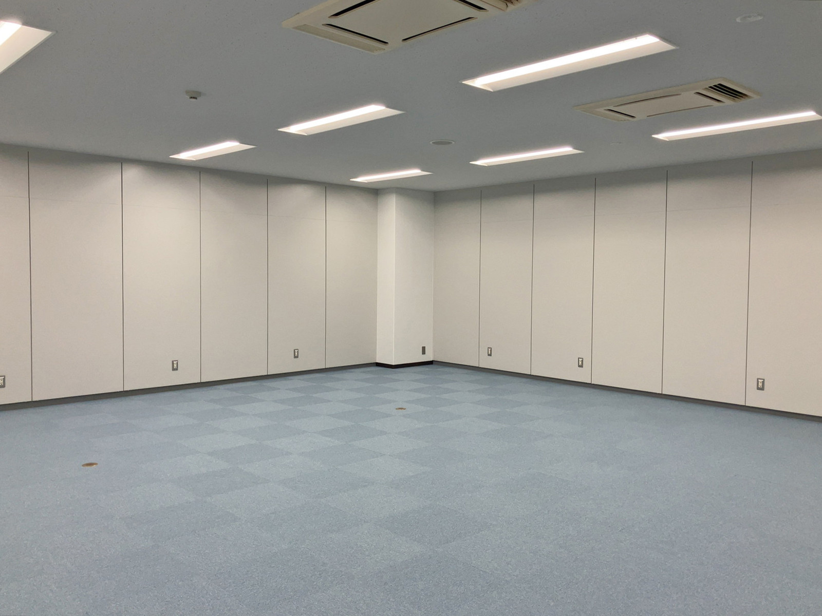 別角度の様子