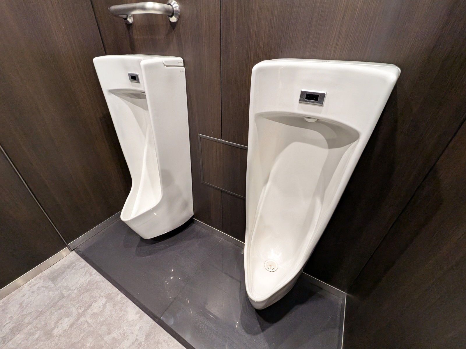 男性用トイレ