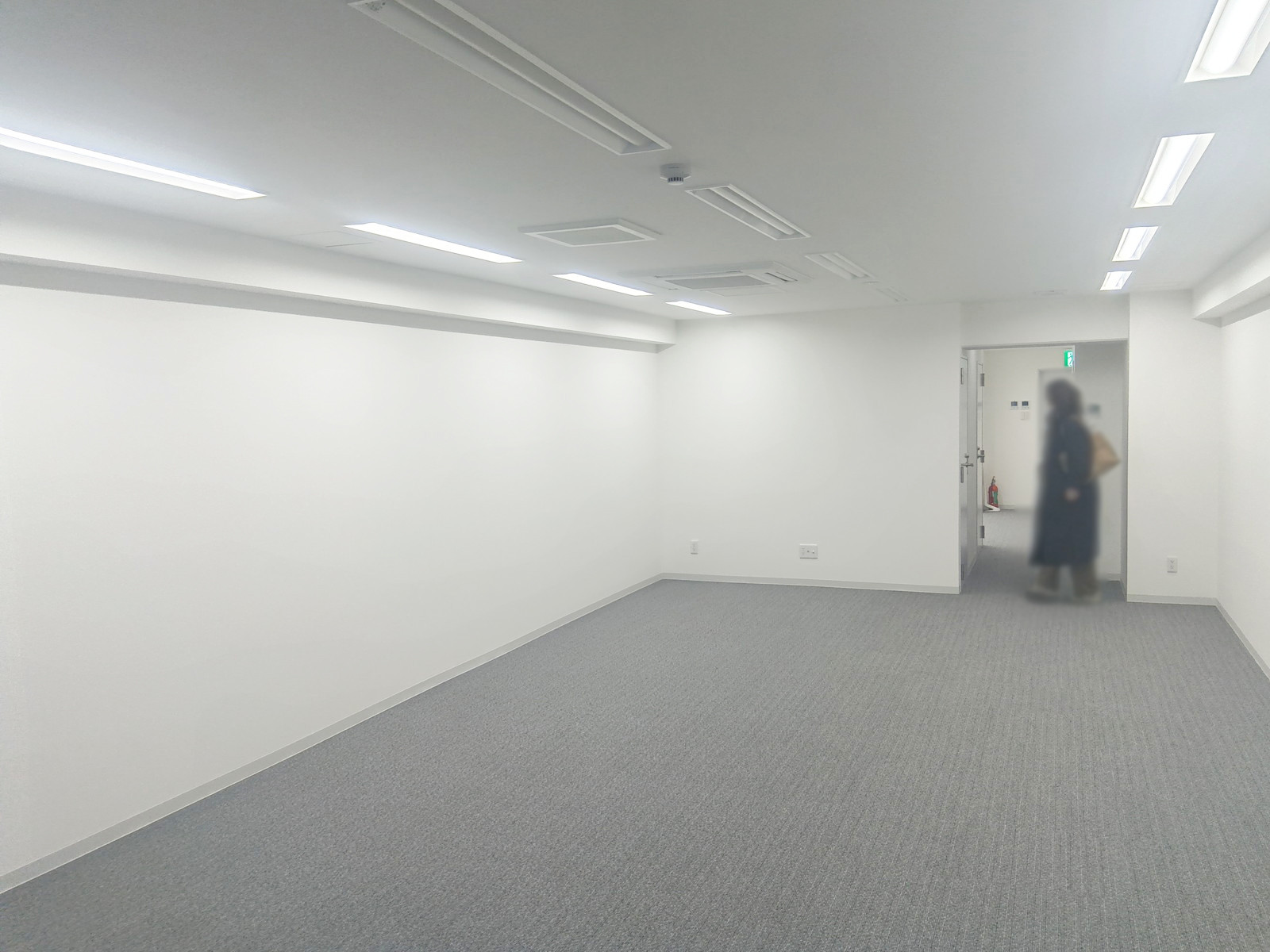 別角度の様子