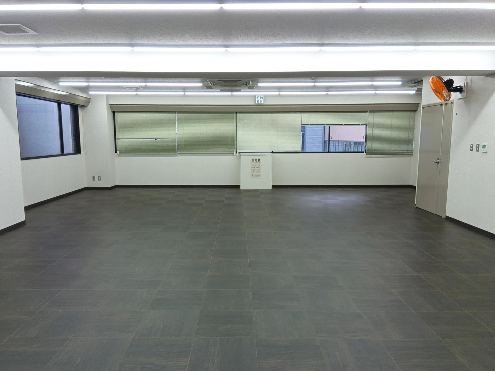 オフィス室内参考画像（5階・約32坪）
