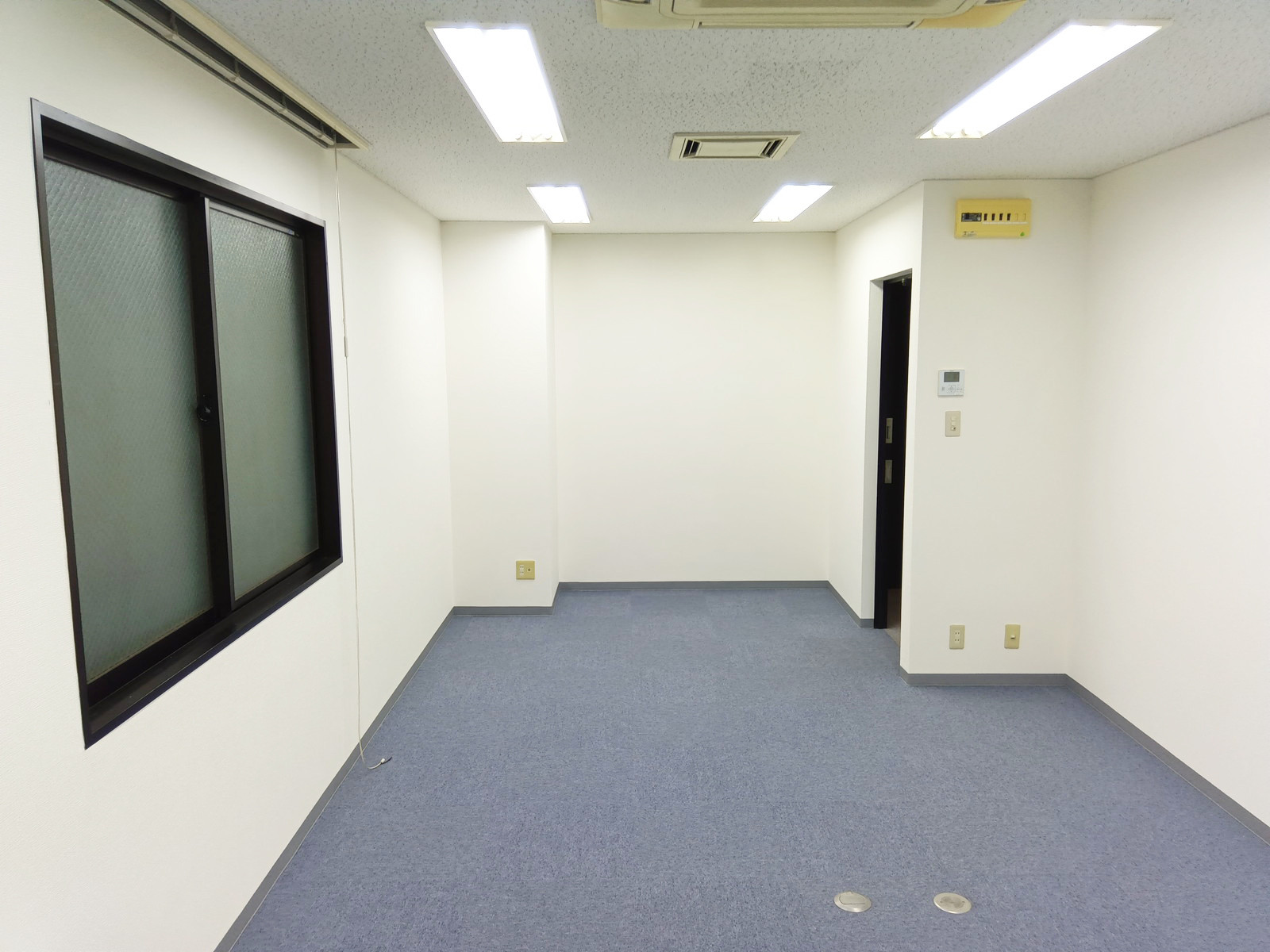 オフィス室内参考画像
