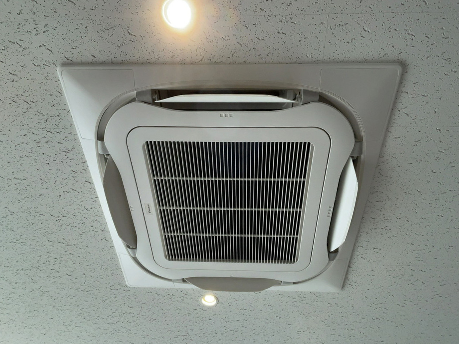 空調