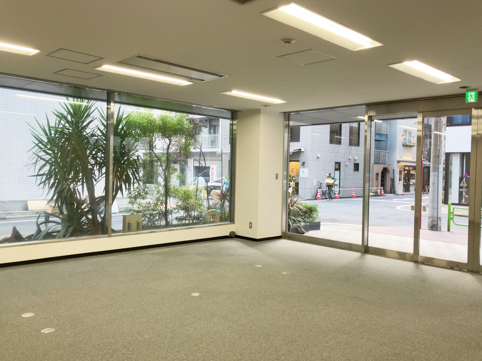 オフィス室内参考画像(1階・約20坪)