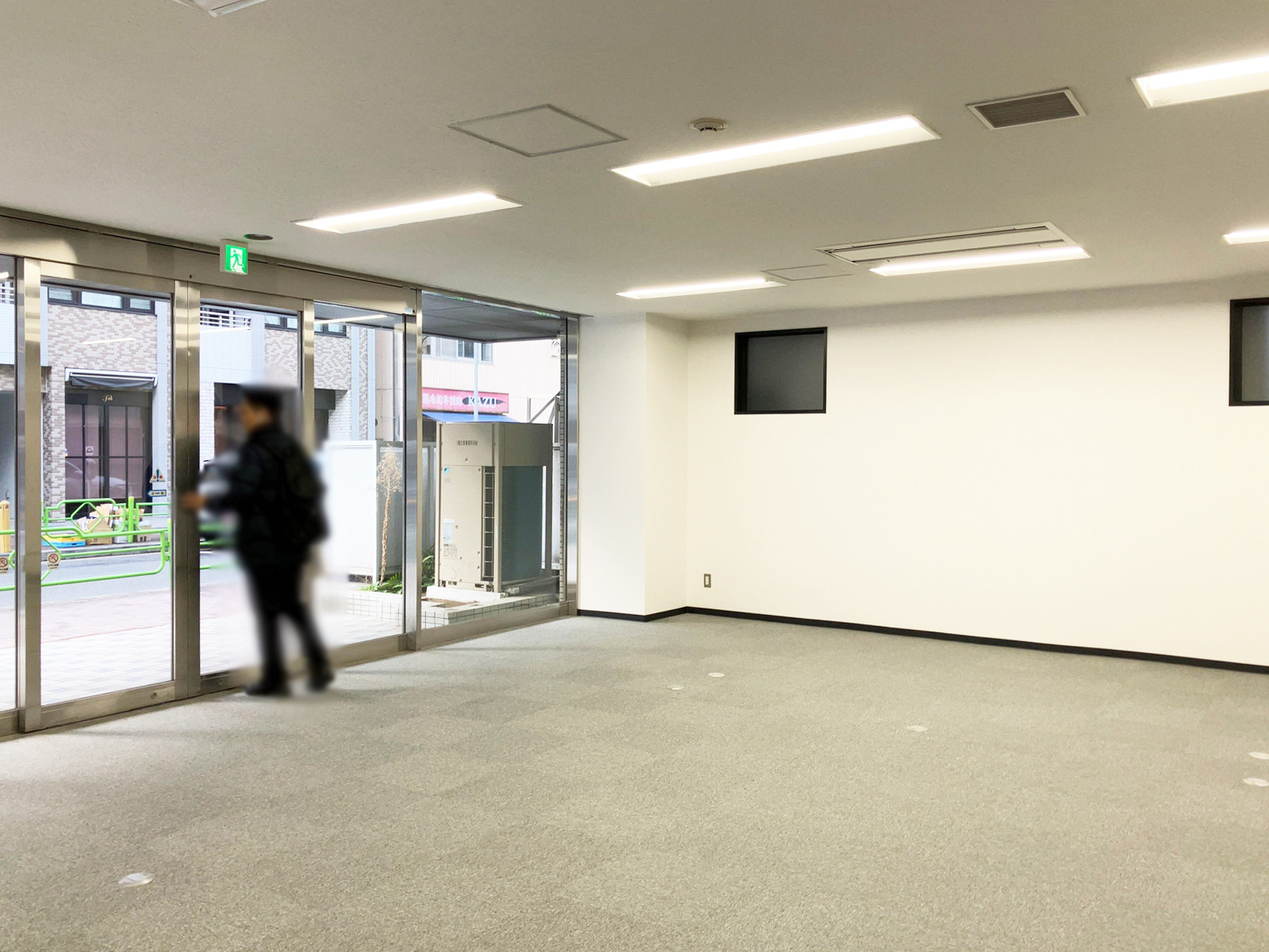 別角度の様子