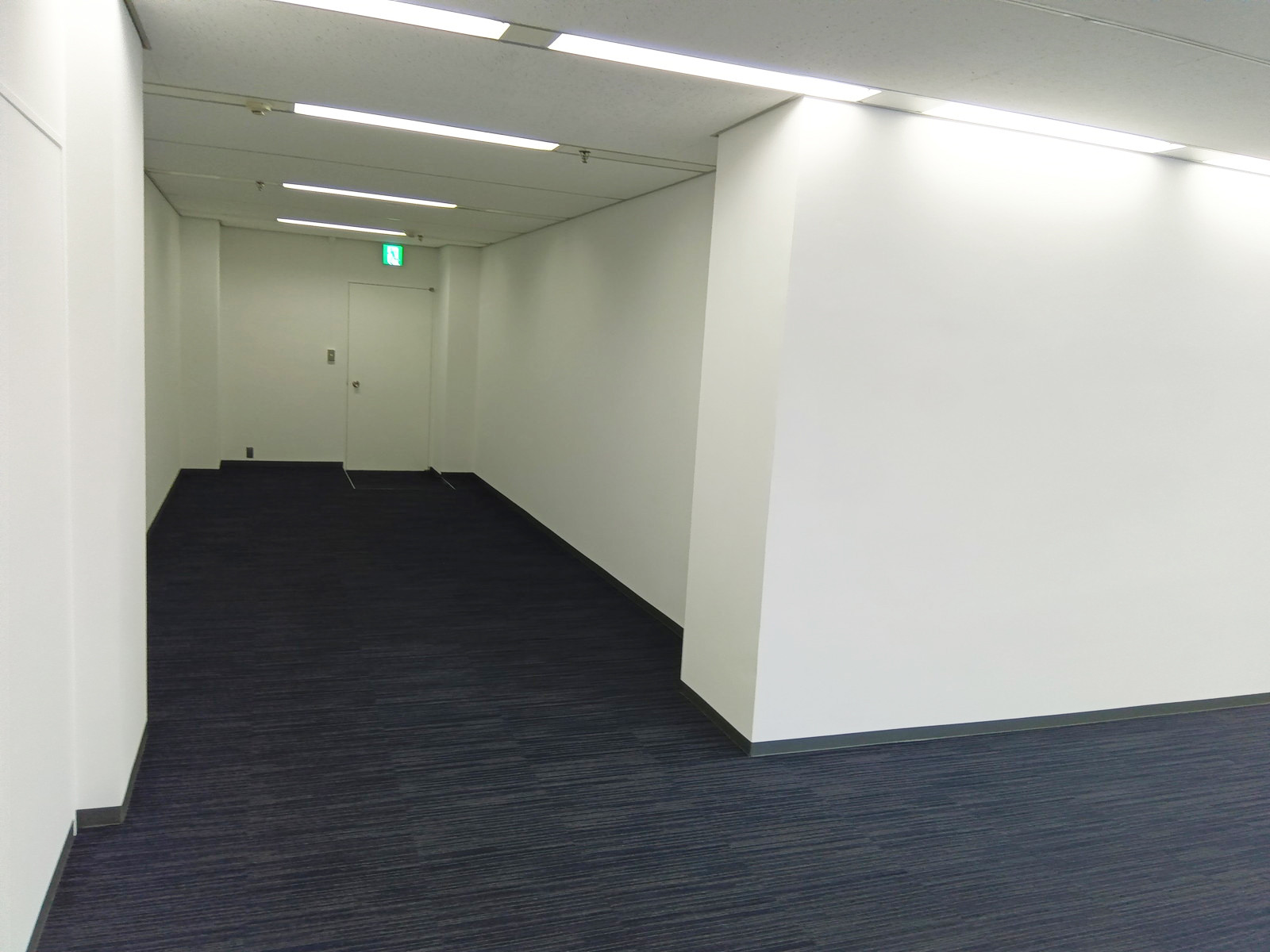 別角度の様子