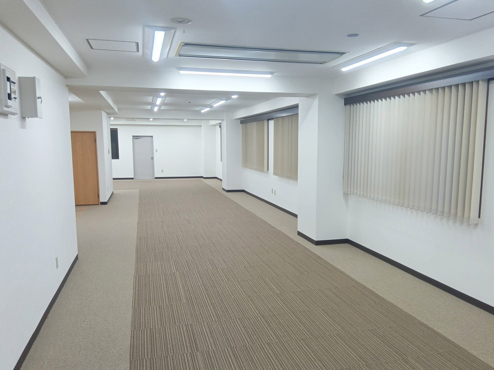 オフィス室内参考画像（3階・約35坪）