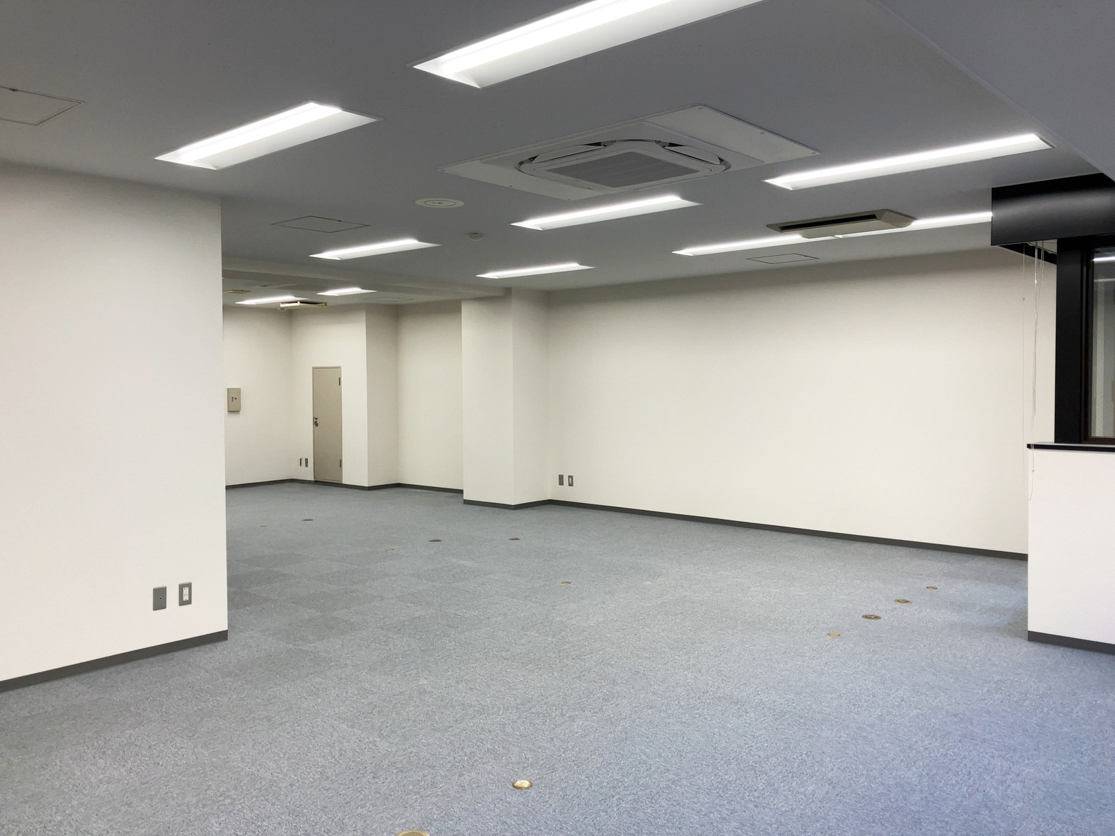 別角度の様子