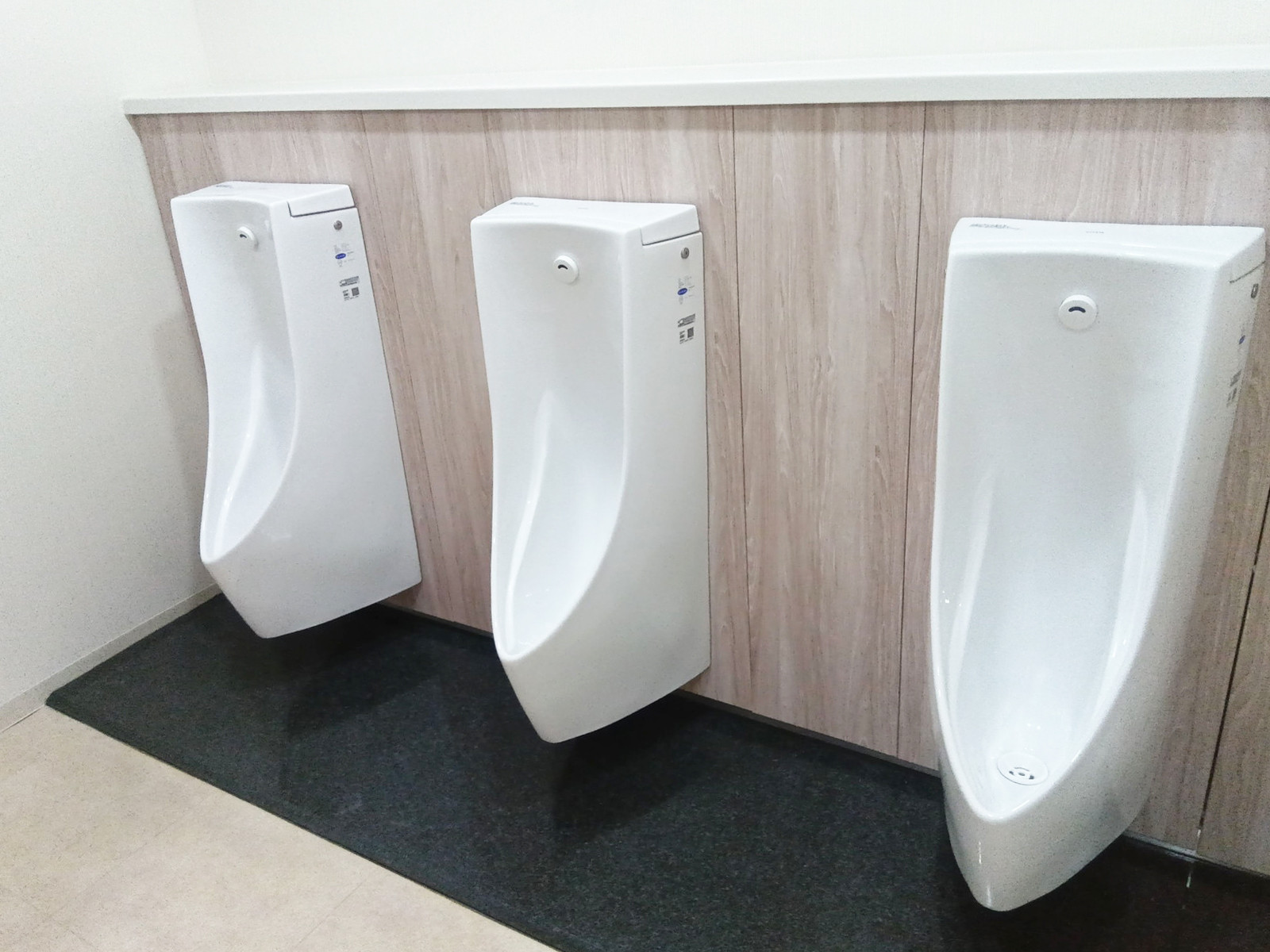 男性用トイレ