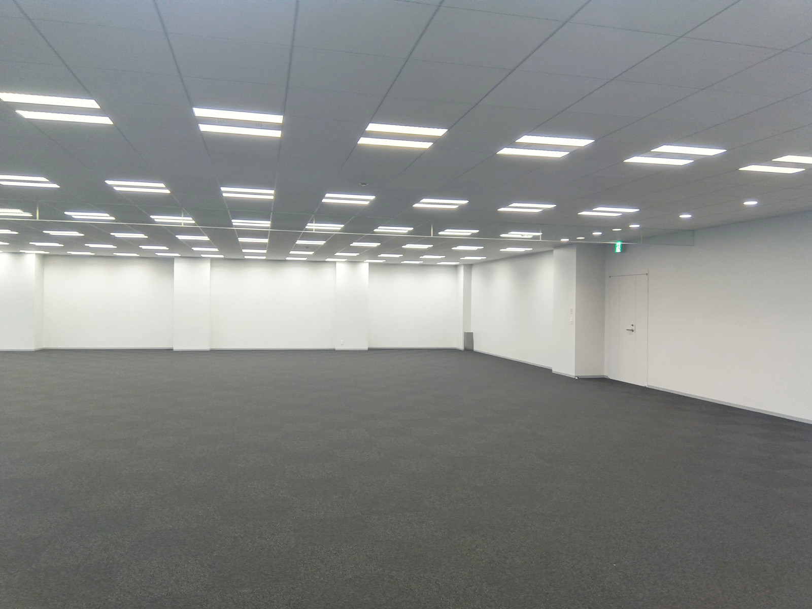 オフィス室内参考画像(5階・約190坪)