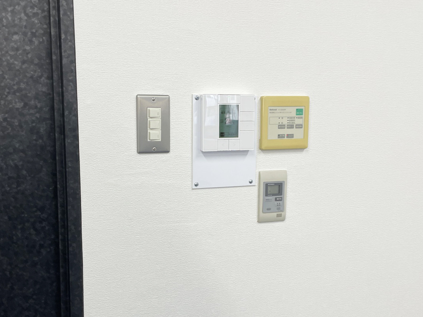 スイッチ類