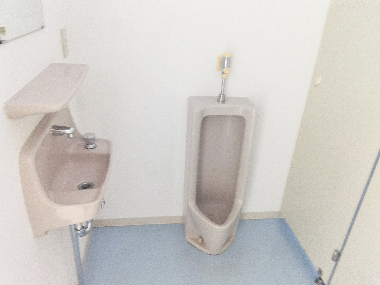 男性用トイレ