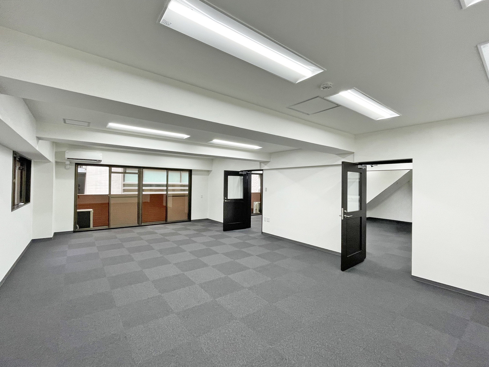 オフィス室内参考画像（2階・約30坪）