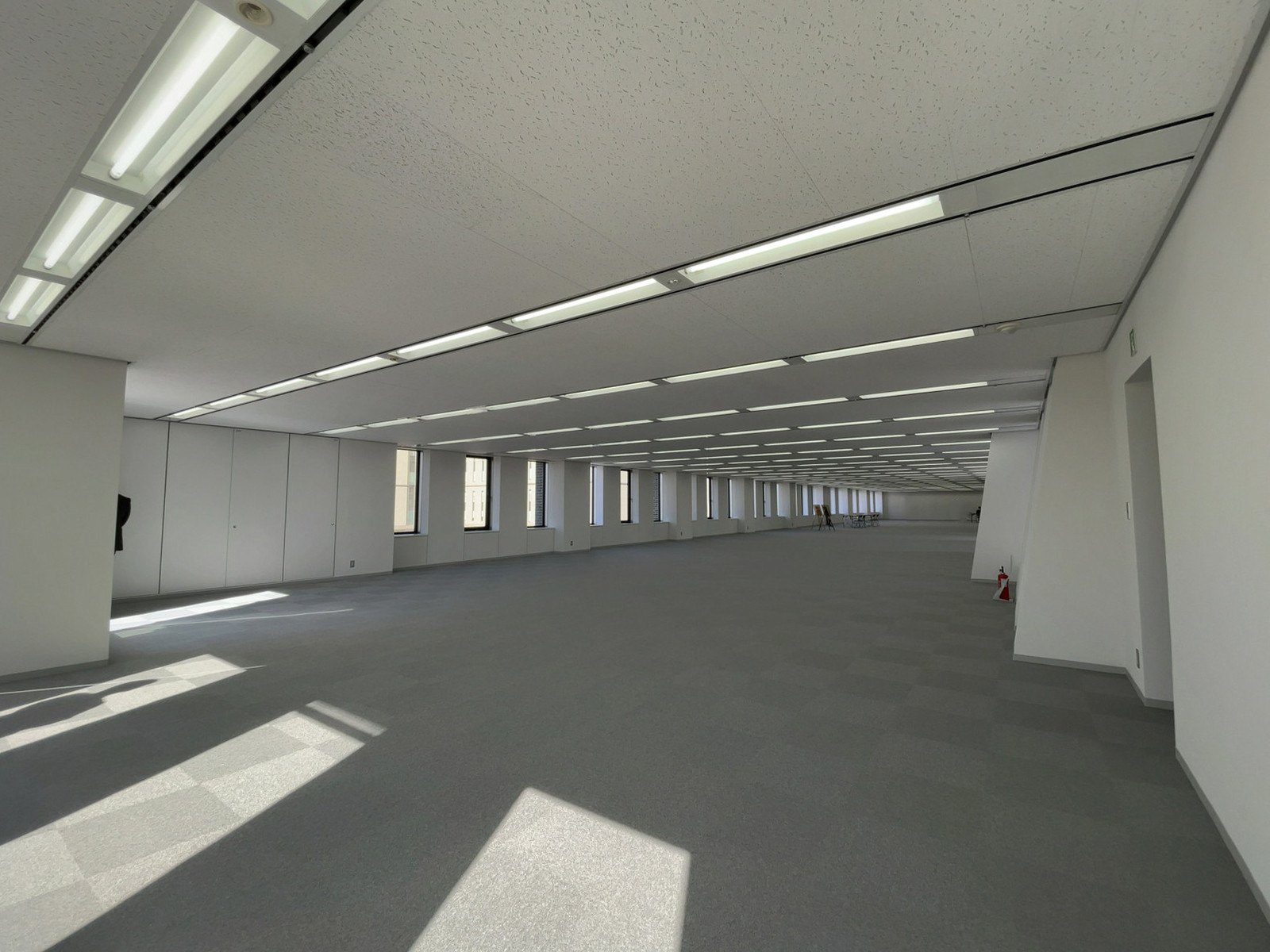 オフィス室内参考画像（4階・約190坪）