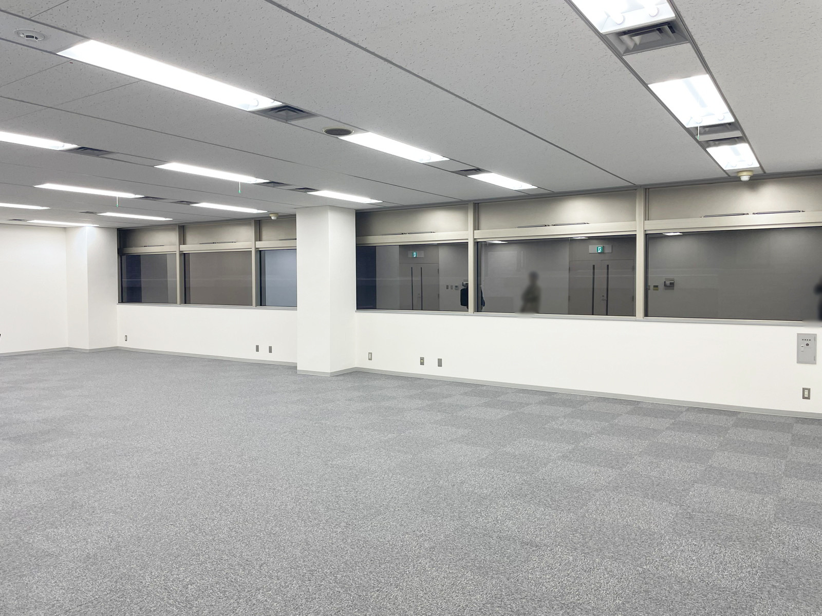 オフィス室内参考画像