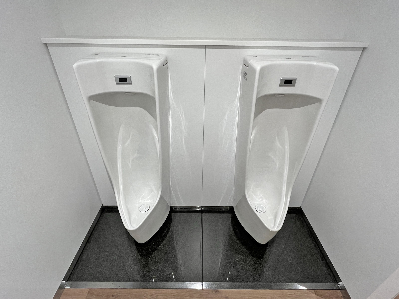 男性用トイレ