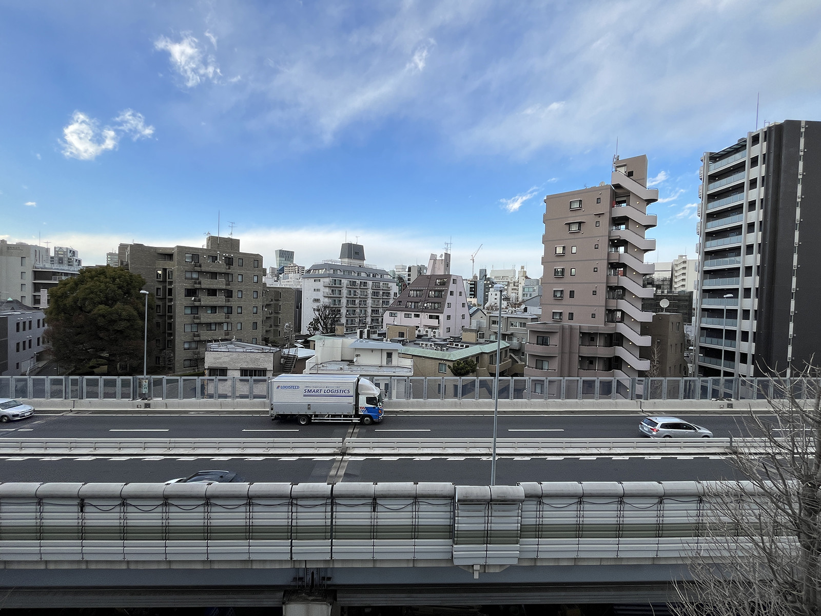 高速道路を望む眺望