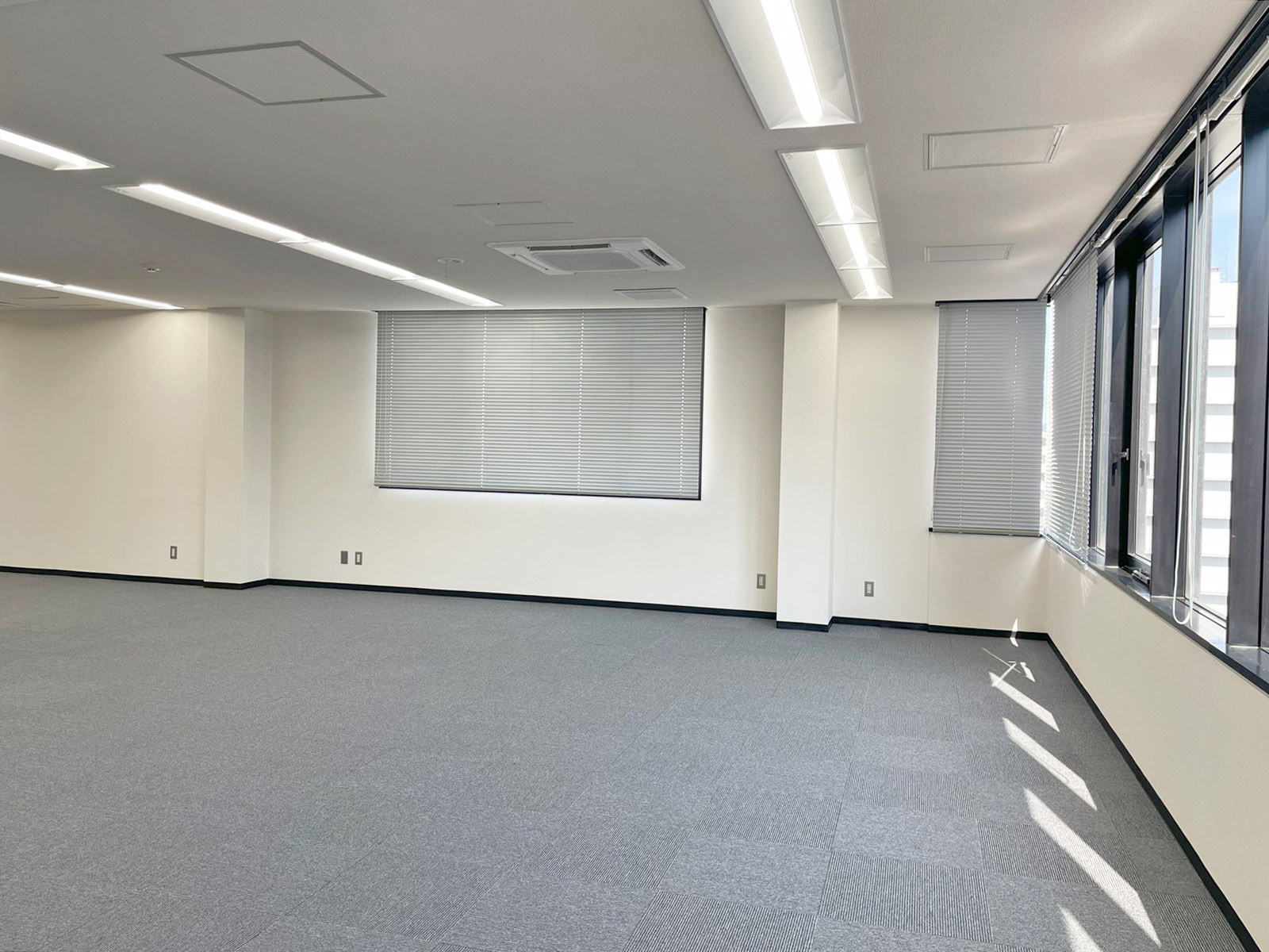 オフィス室内参考画像（8階・約39坪）
